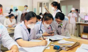 Học Quản trị bệnh viện ra trường làm gì?